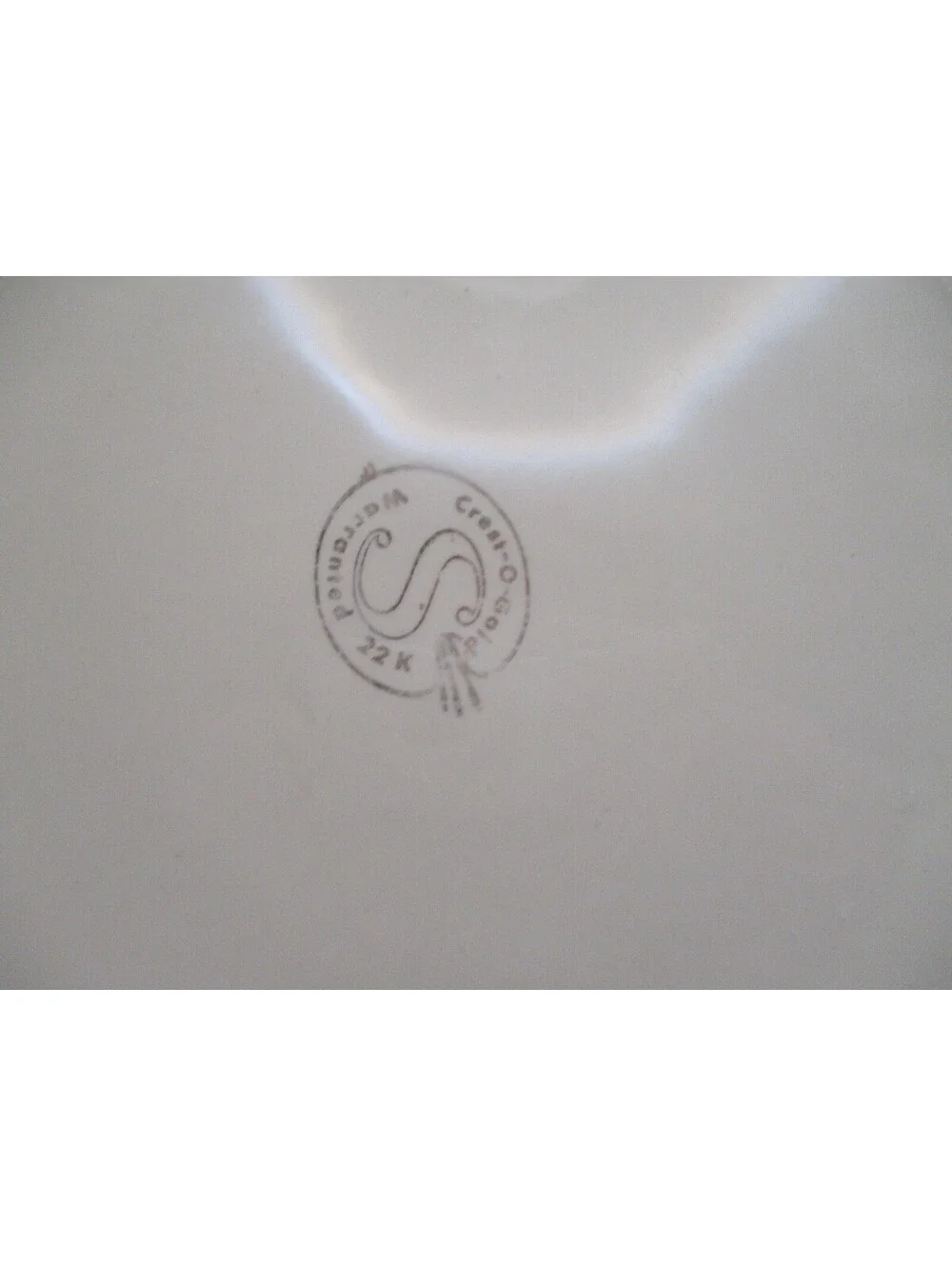 Vintage 1950s Sabin Crest-O-Gold 22K Colonial Courting Couple Plate 10